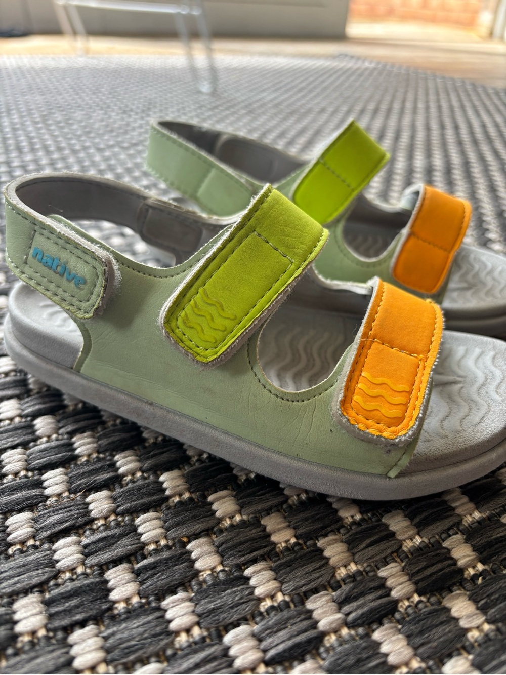 Native sugarlite Sandals